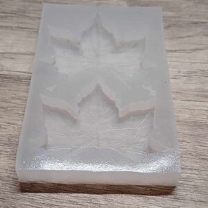 Feuille Érable ou feuille de vigne
