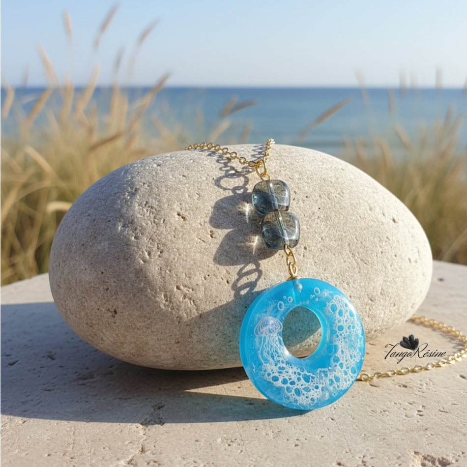 Collier médaillon Océanie version doré